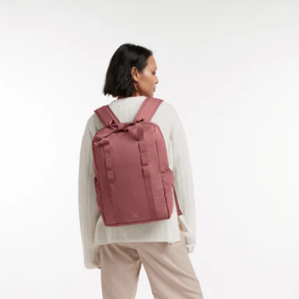 Got Bag Daypack Loop Backpack Waterproof Recycled LION FISH color Commuter NWT - Picture 3 of 13